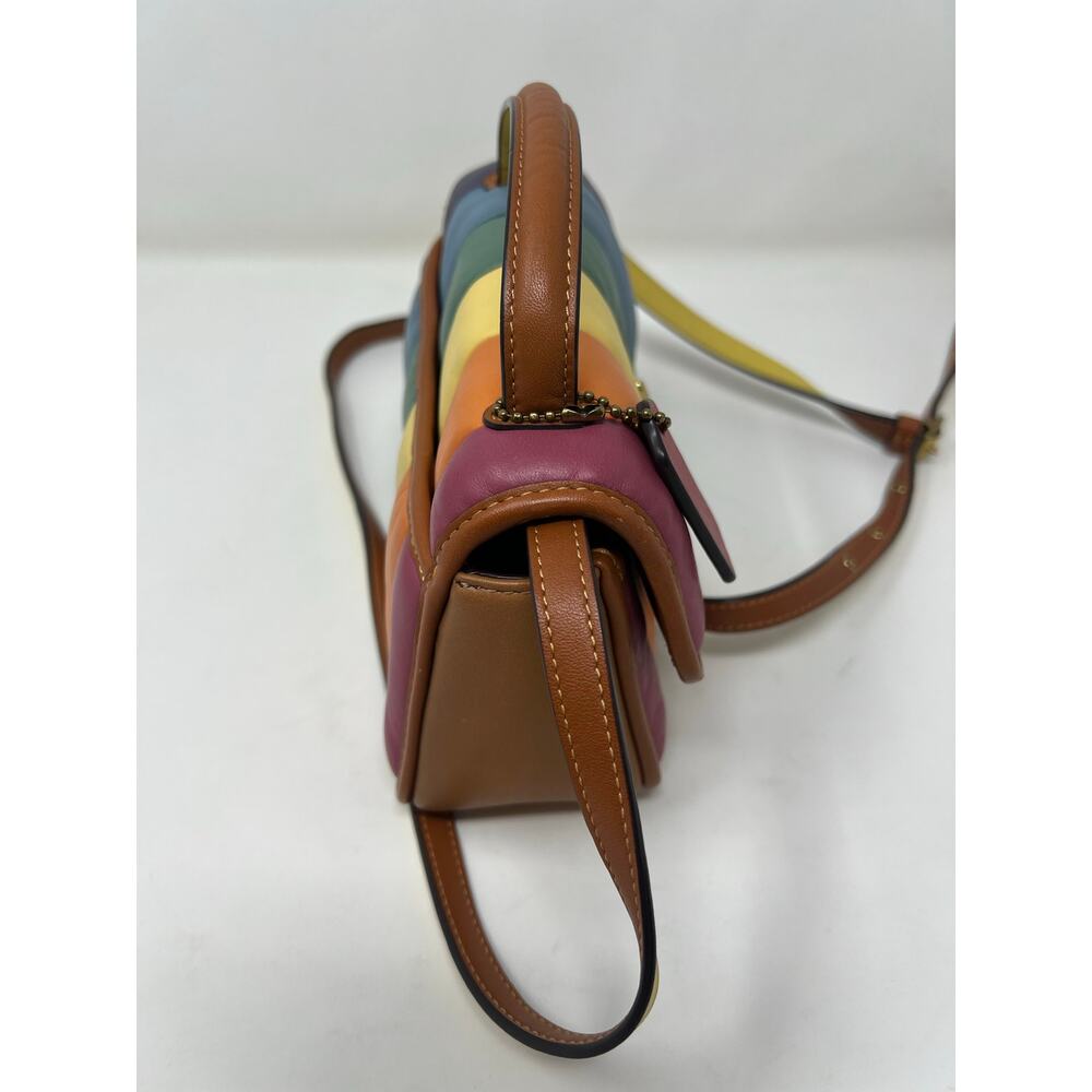 Coach Turnlock Clutch 20 with Rainbow Quilting C4700 Leather Crossbody - Picture 6 of 8
